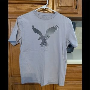 Men’s Small American Eagle T-shirt.